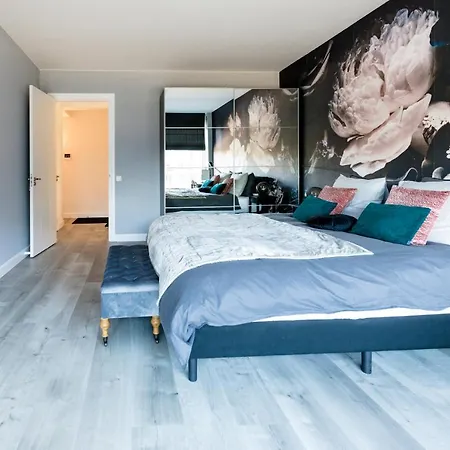 Casa Plantin With Parking Place At The Beautiful Park! * Antwerp